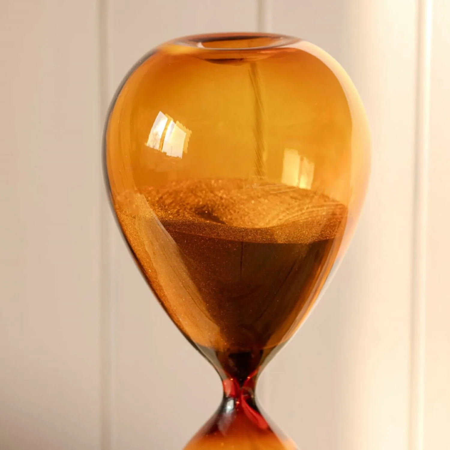 Graham & Green Amber Hourglasses