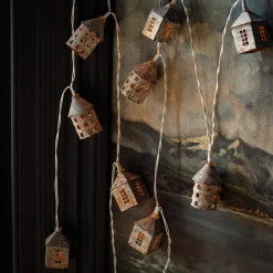 Graham & Green Antiqued Winter Village Garland