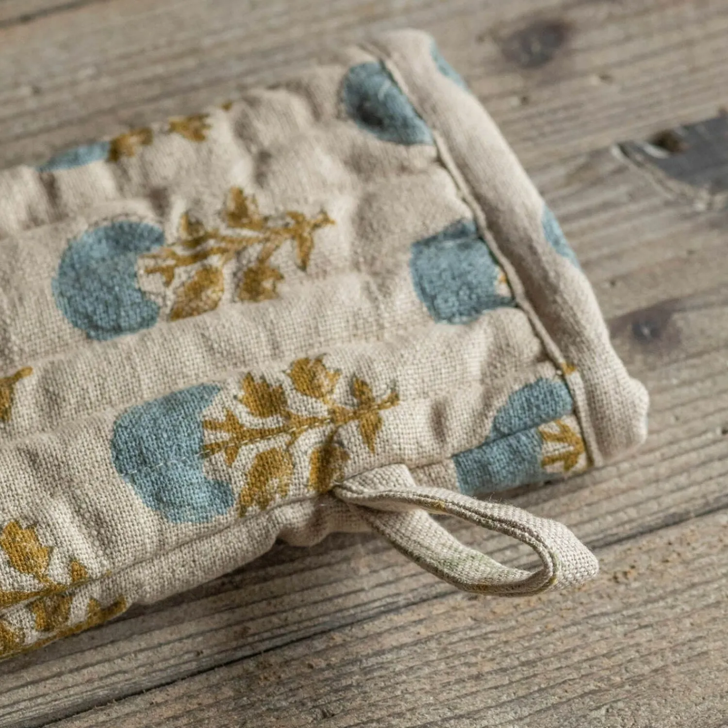 Graham & Green Asta Block Printed Oven Mitt