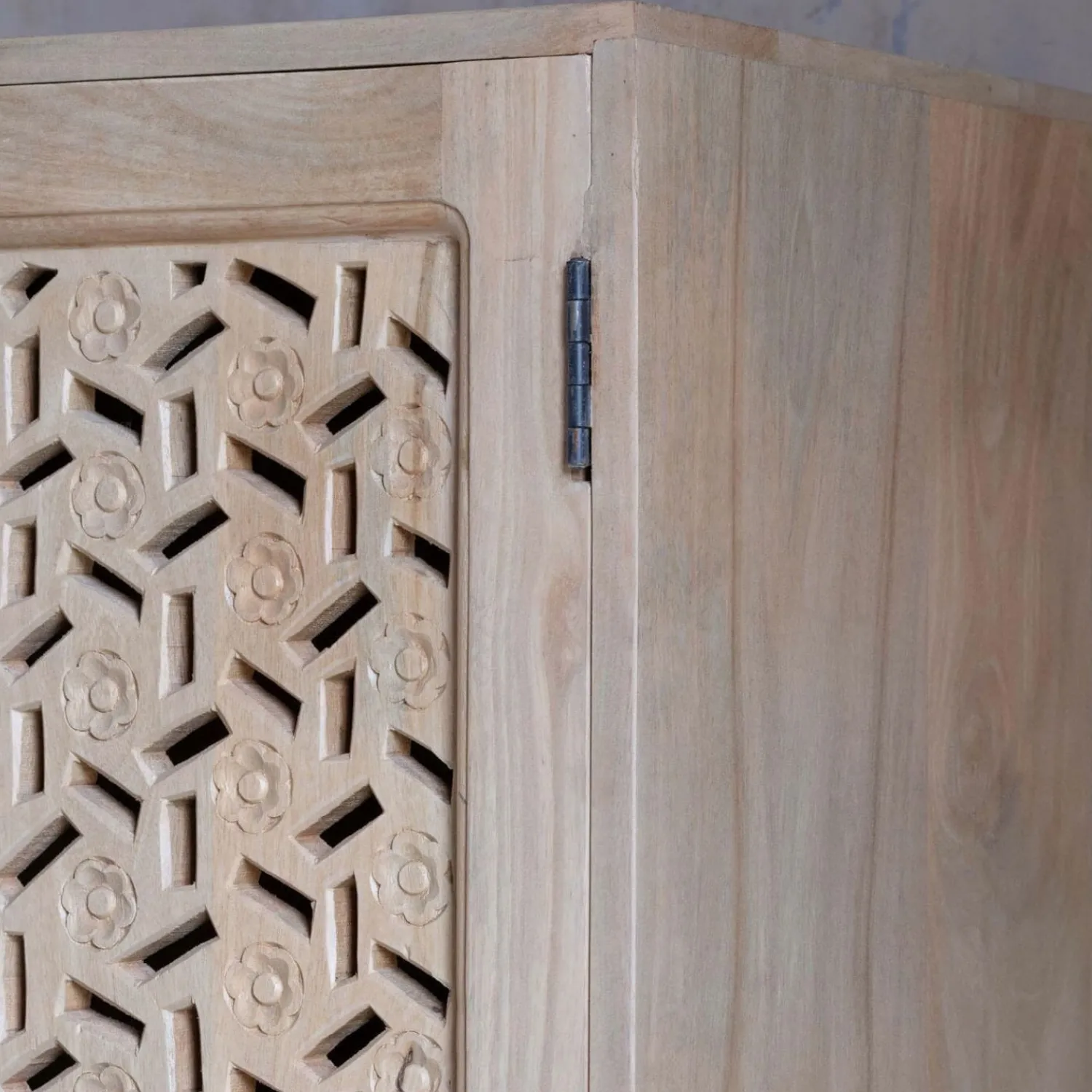 Graham & Green Azalea Four Door Cupboard