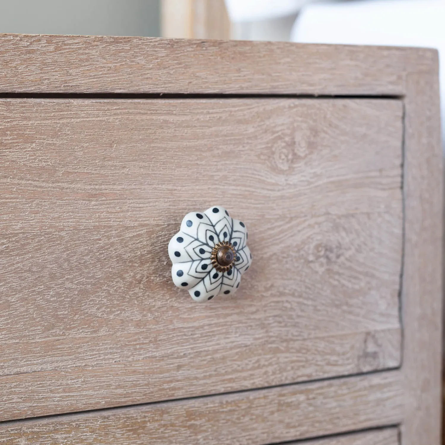 Graham & Green Ceramic Matte Floral Hand-painted Knob