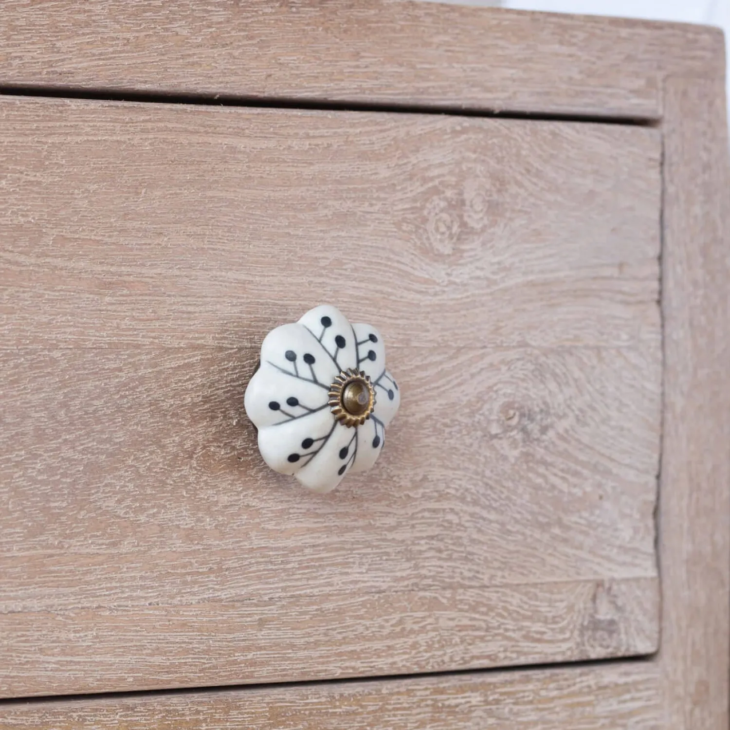 Graham & Green Ceramic Matte Patterned Hand-painted Knob