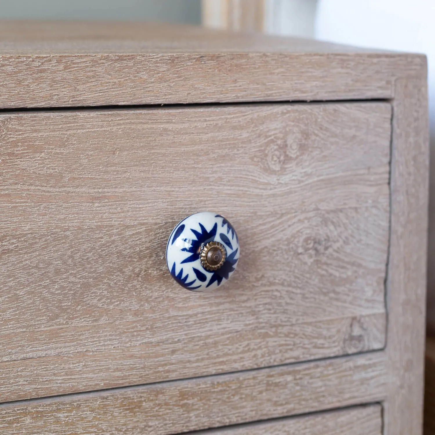 Graham & Green Ceramic Star Hand-Painted Knob