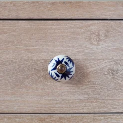 Graham & Green Ceramic Star Hand-Painted Knob