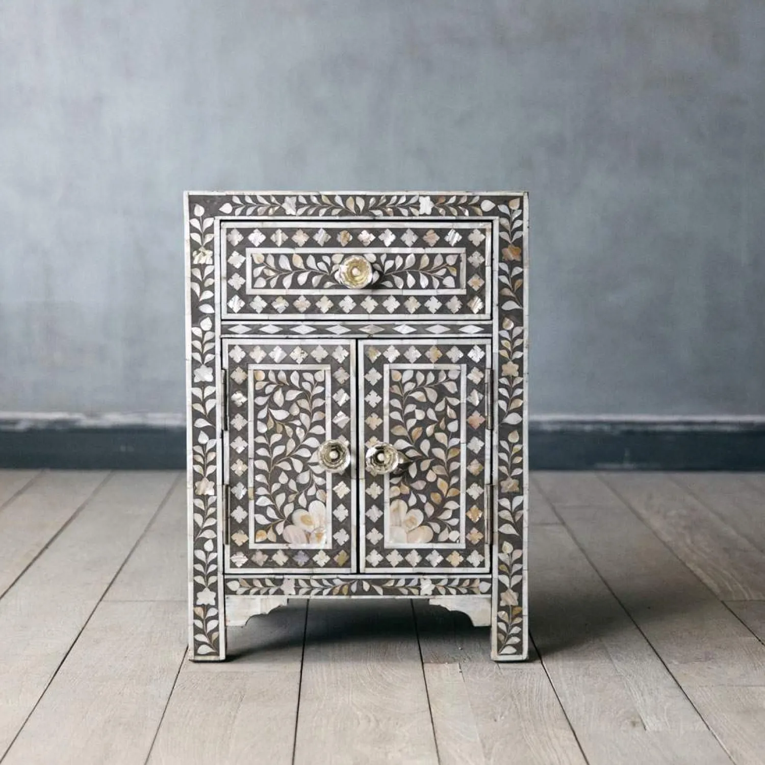 Graham & Green Classic Grey Mother of Pearl Bedside Table