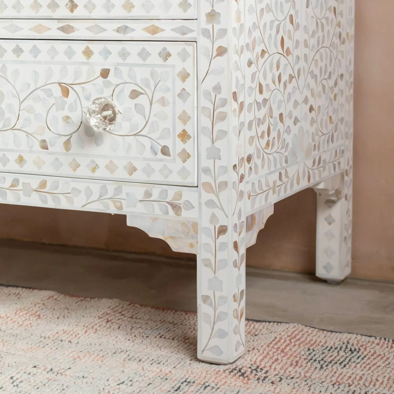 Graham & Green Classic White Mother of Pearl Small Double Chest of Drawers