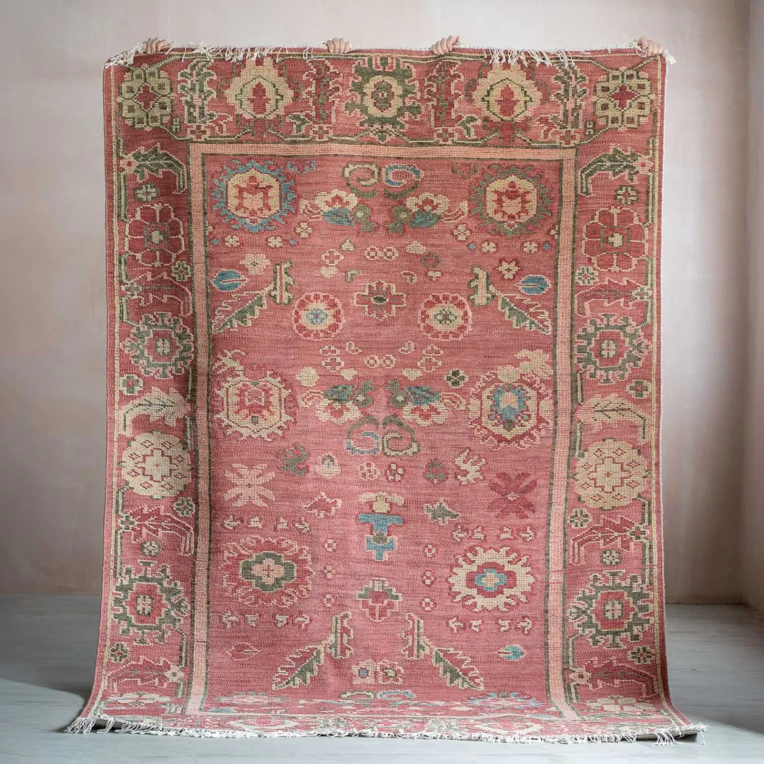 Graham & Green Daria Knotted Wool Rug 200 x 300cm