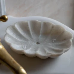 Graham & Green Flower Marble Soap Holder