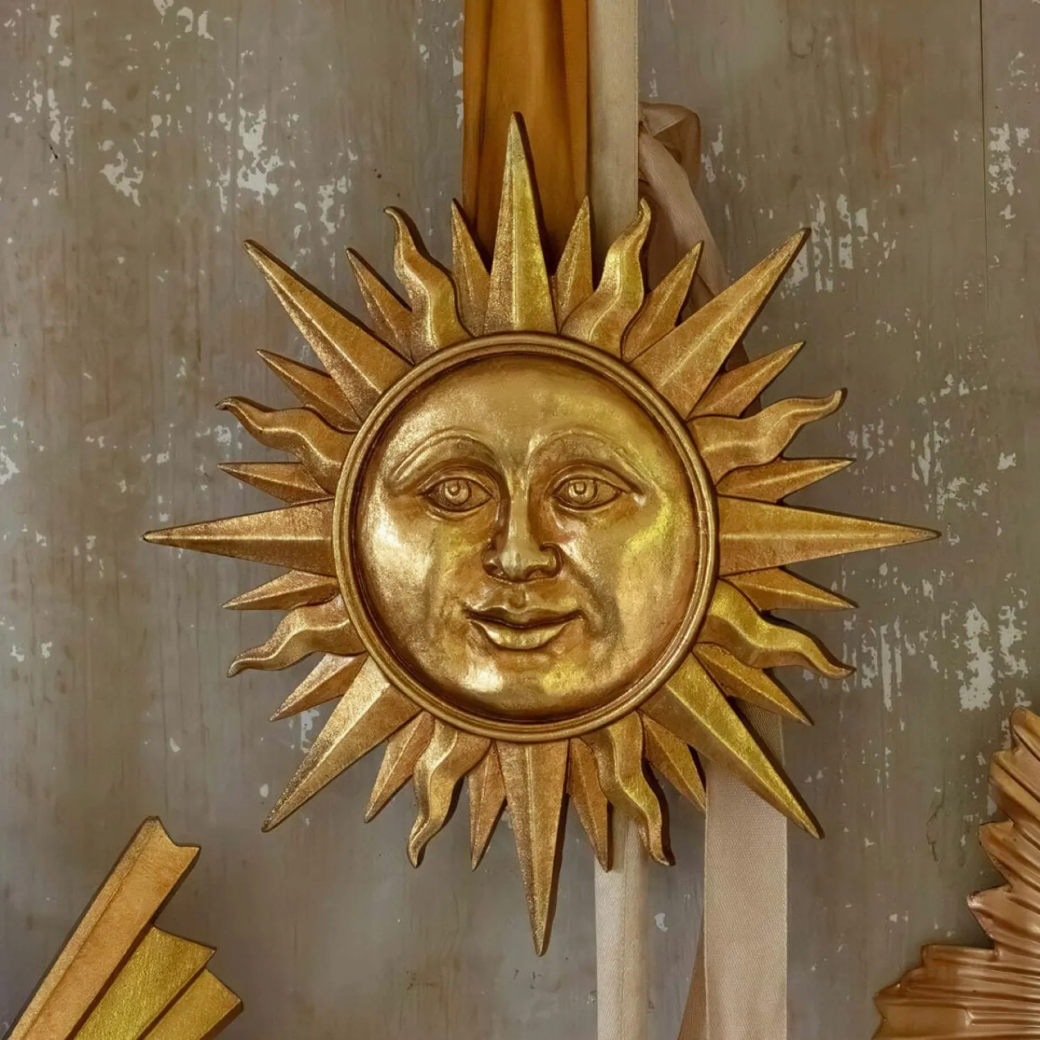 Graham & Green Golden Sun Wall Medallion