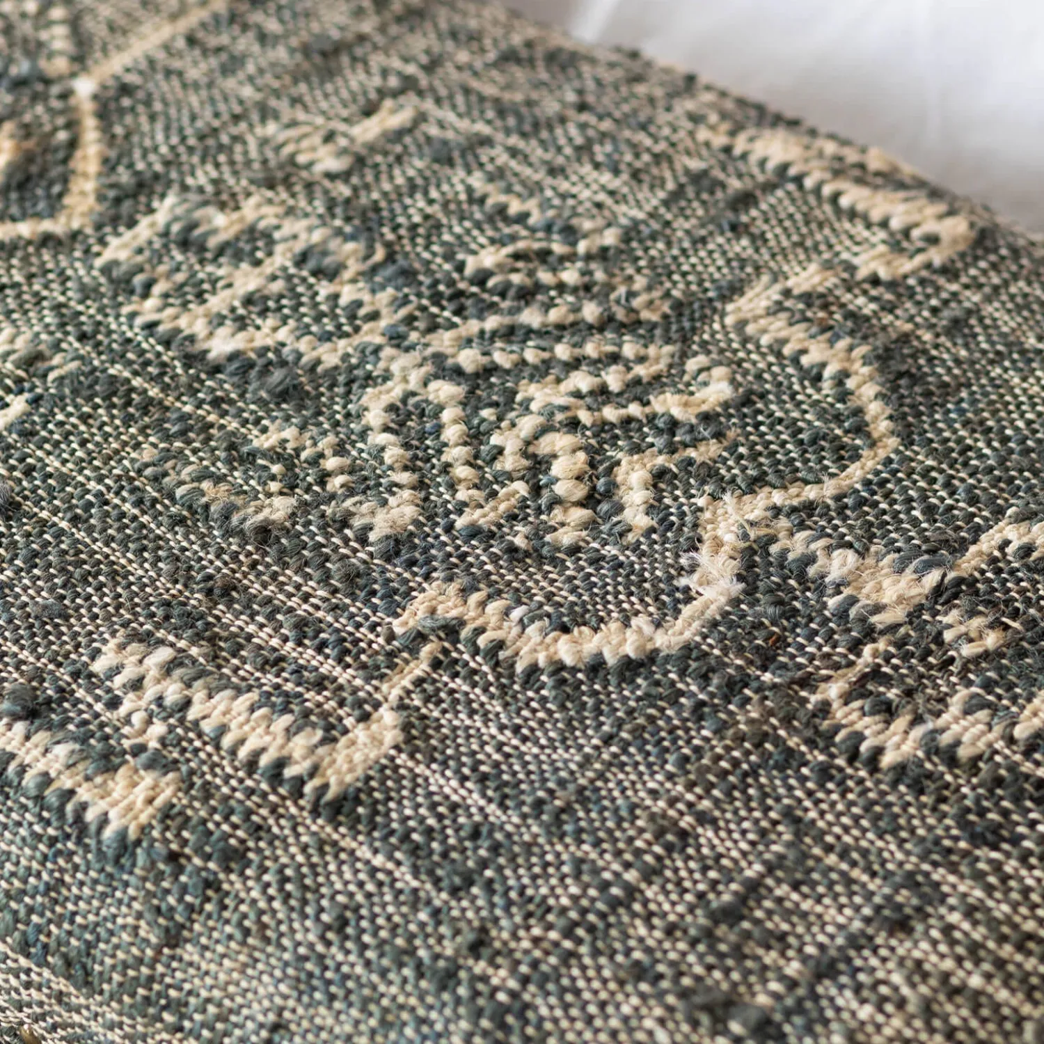 Graham & Green Leo Jute Blanket Box