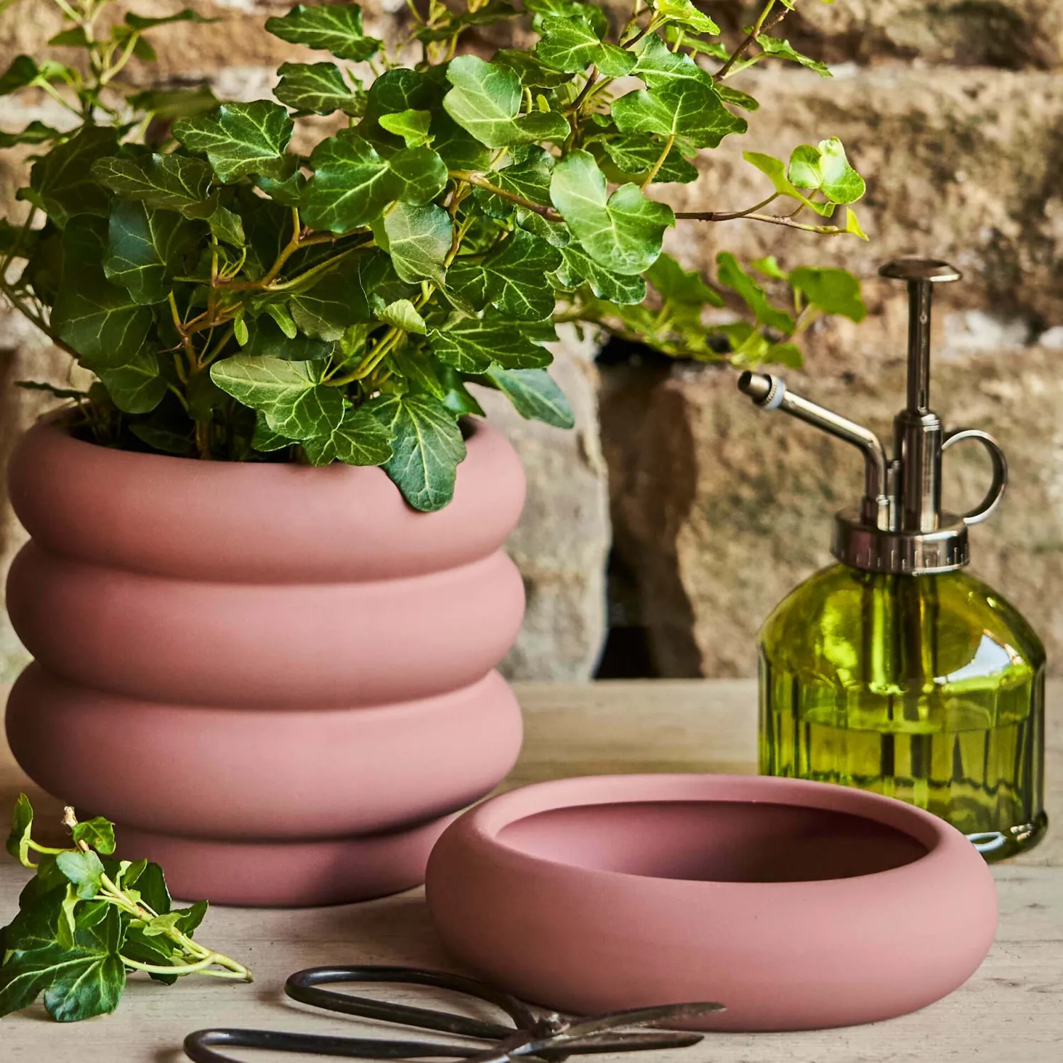 Graham & Green Medium Rose Bubble Plant Pot