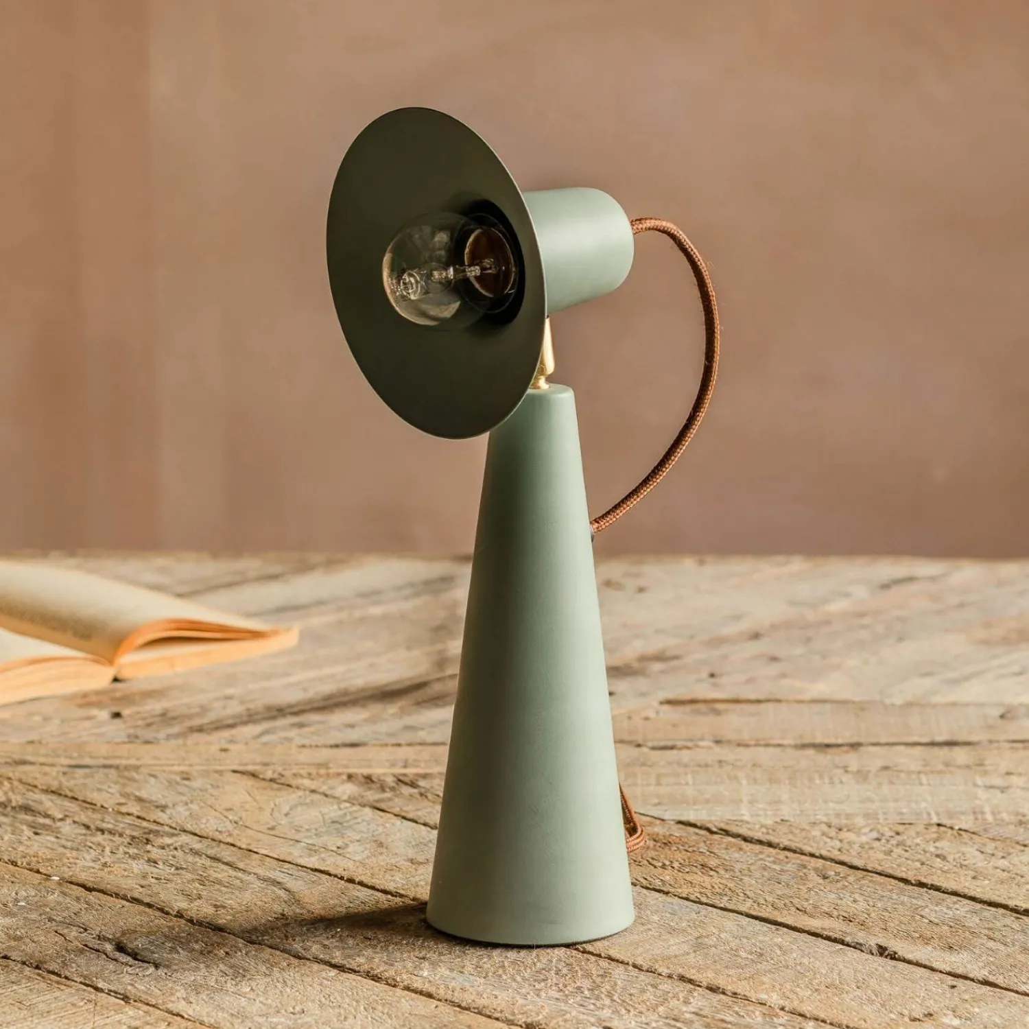 Graham & Green Monmouth Lichen Table Lamp