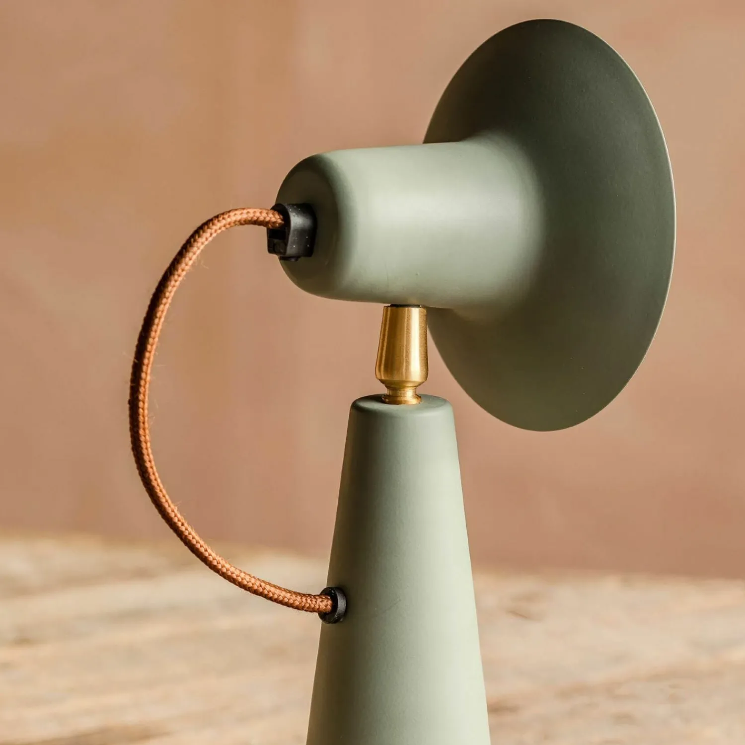 Graham & Green Monmouth Lichen Table Lamp