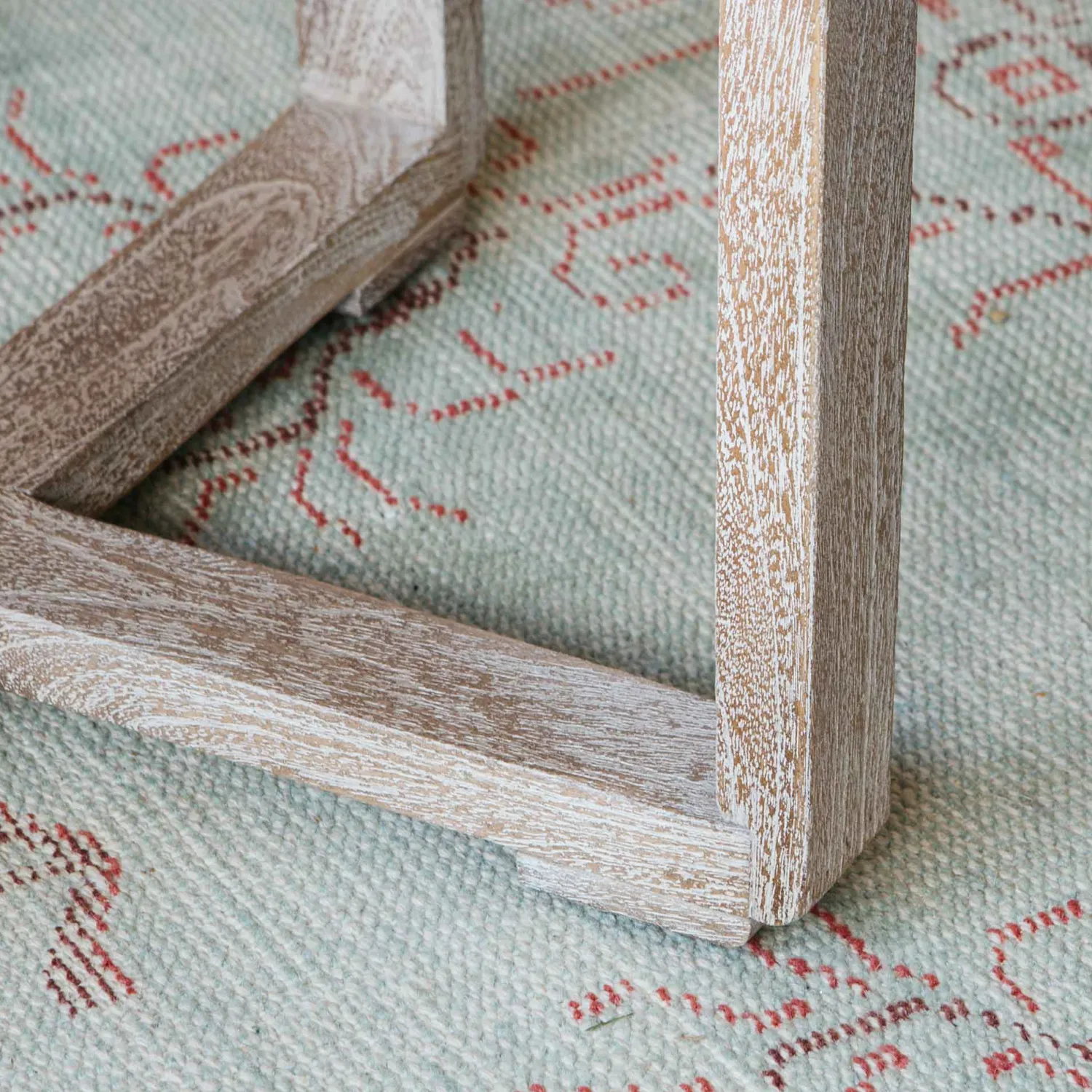 Graham & Green Natural Scallop Side Table