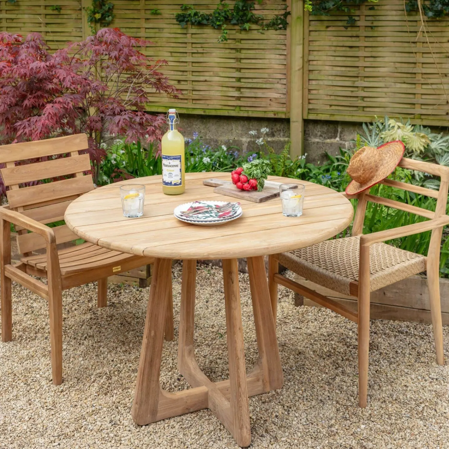 Graham & Green Noa 4 Seater Round Teak Outdoor Table