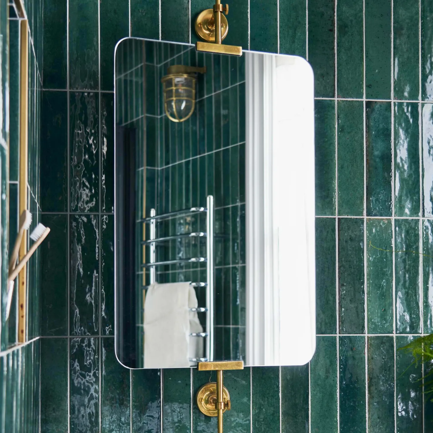 Graham & Green Orwell Swivel Mirrors
