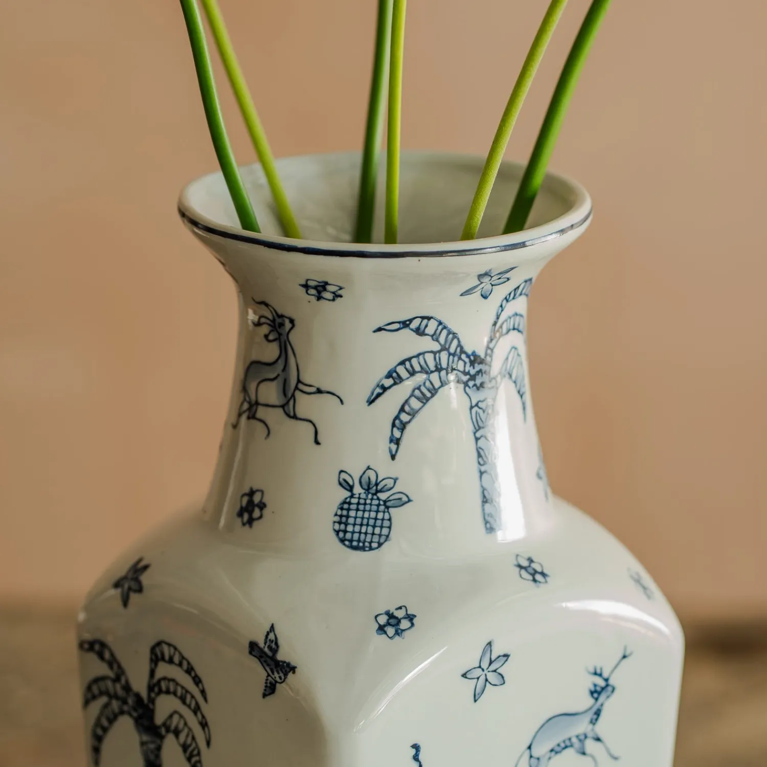 Graham & Green Paradise Ceramic Vase