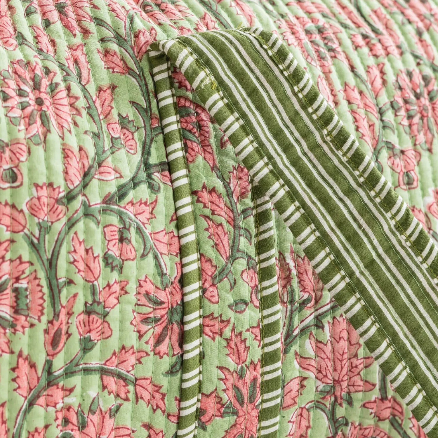 Graham & Green Pink & Green Floral Weekend Bag - Large