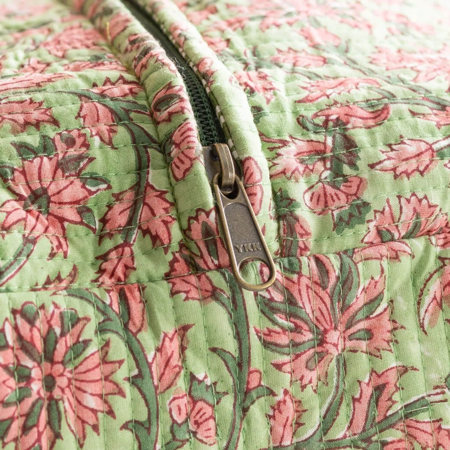 Graham & Green Pink & Green Floral Weekend Bag - Large