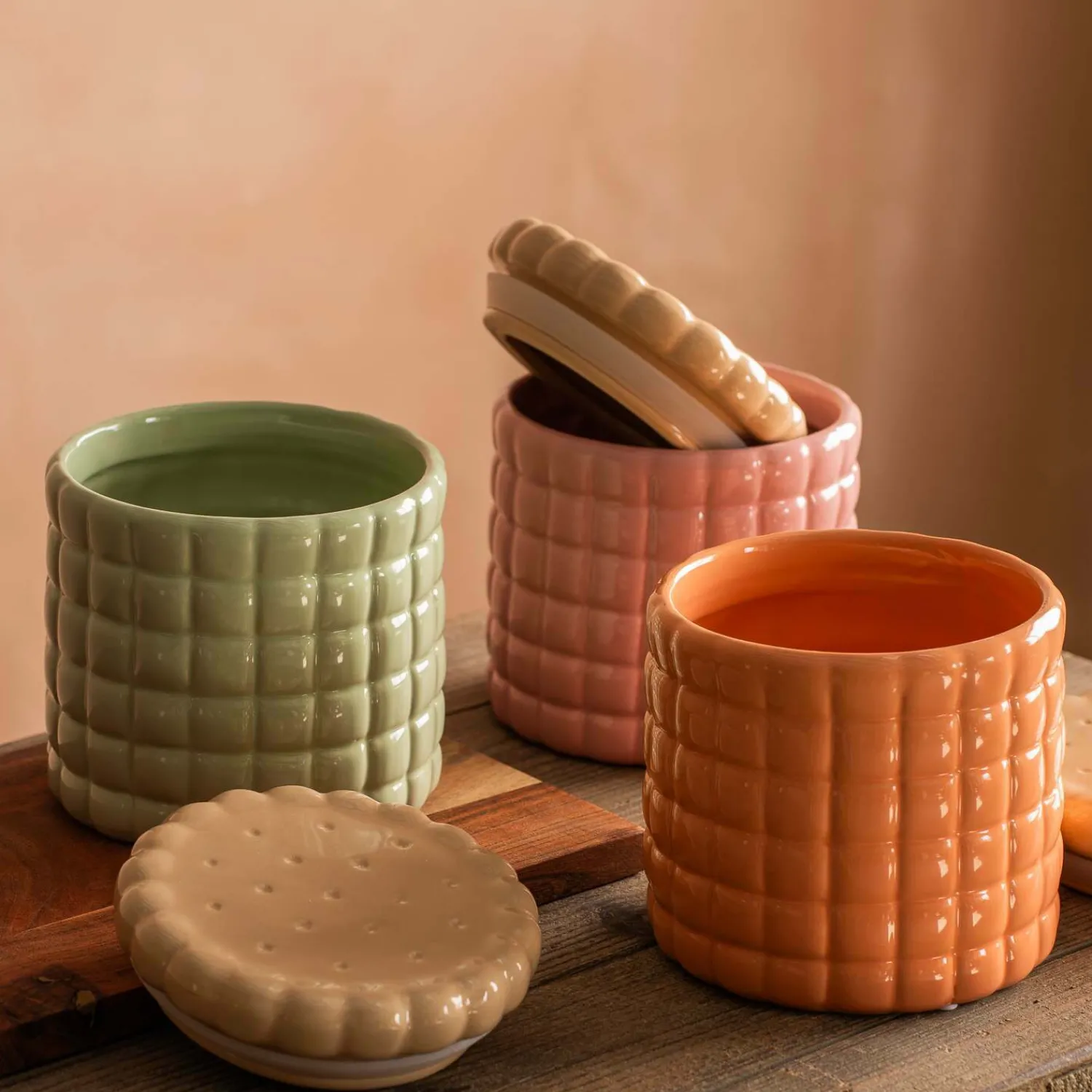 Graham & Green Pink Ceramic Cookie Jar