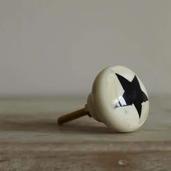 Graham & Green Round Bone Star Knob