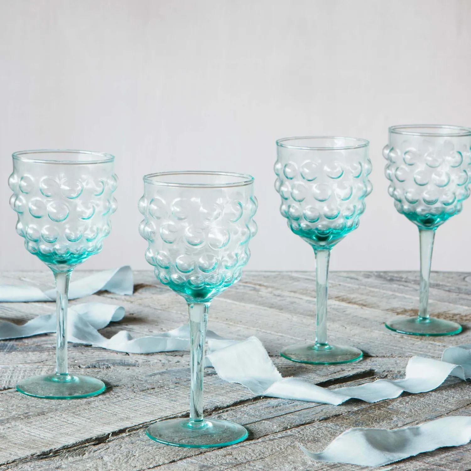 Graham & Green Set of Four Bubble Wine Glasses