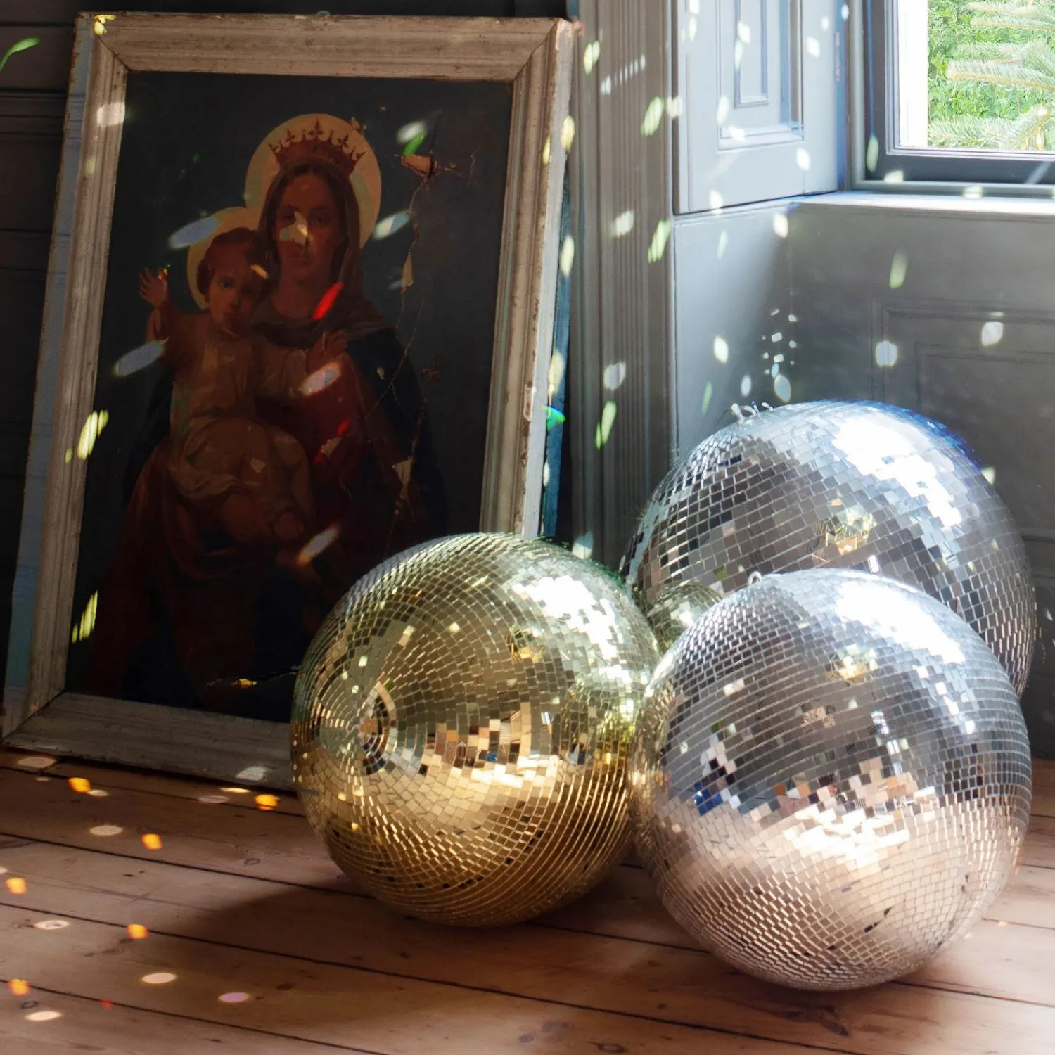 Graham & Green Silver Disco Ball 40cm
