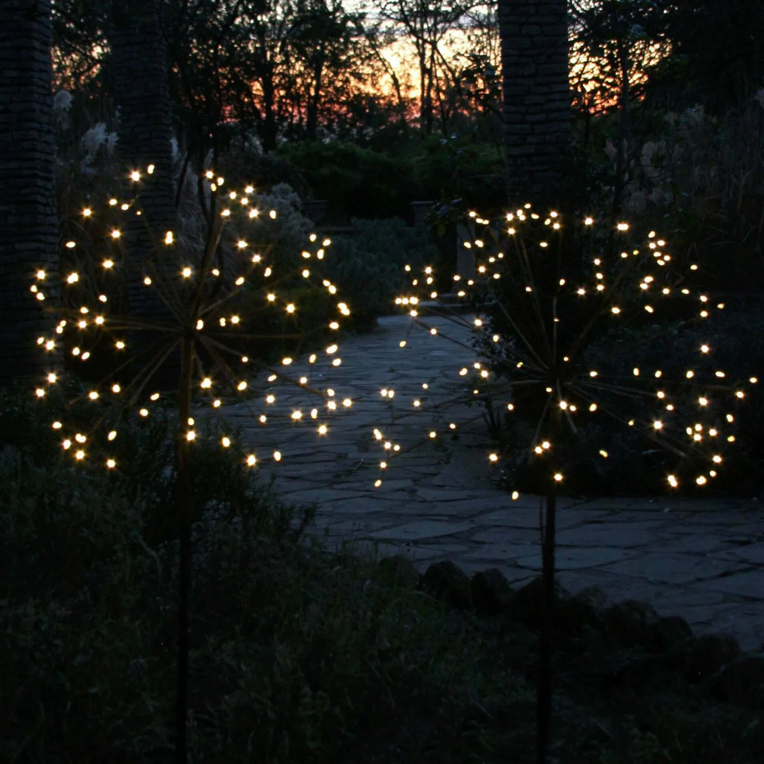 Graham & Green Small Outdoor Dandelion Light