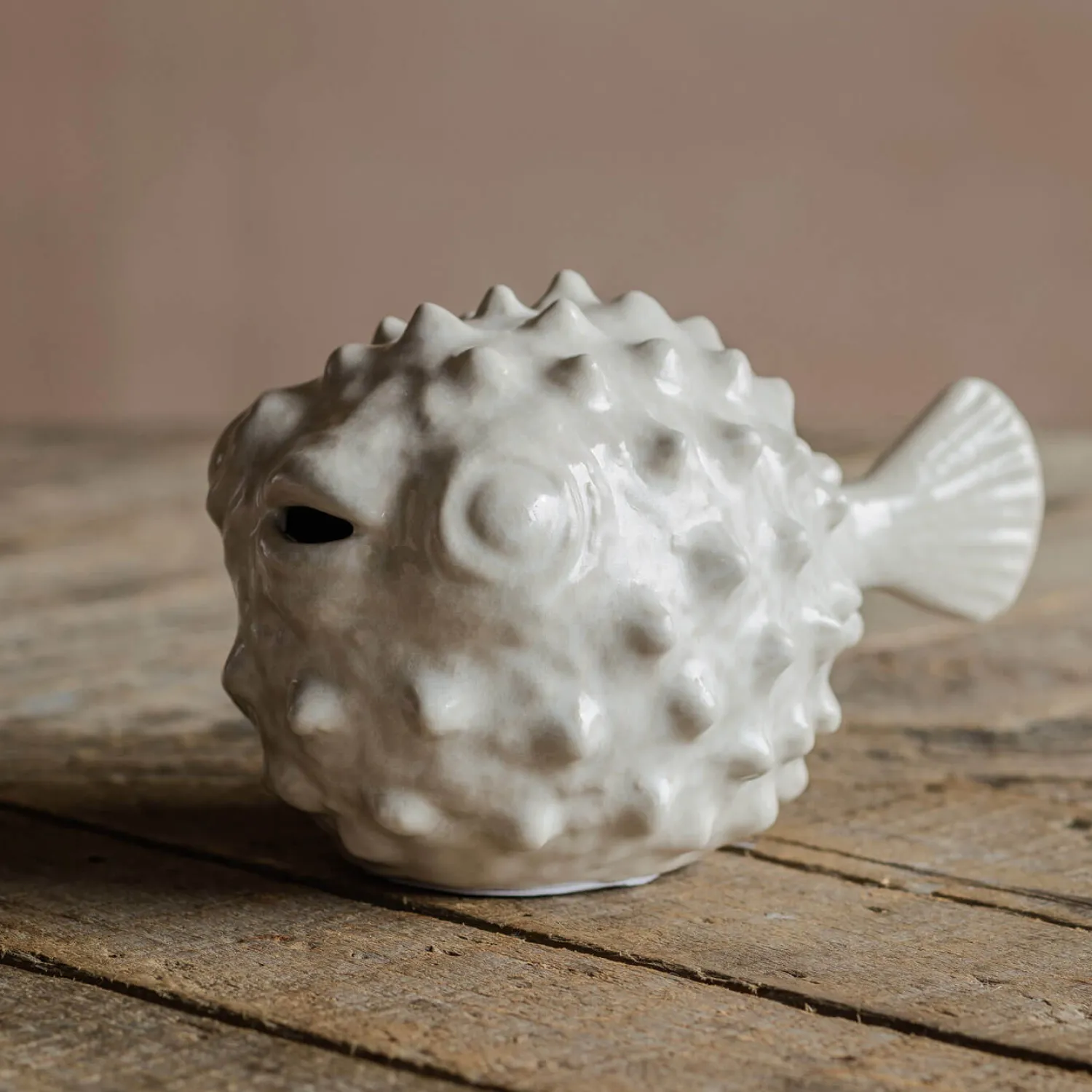 Graham & Green Small White Ceramic Blowfish Ornament