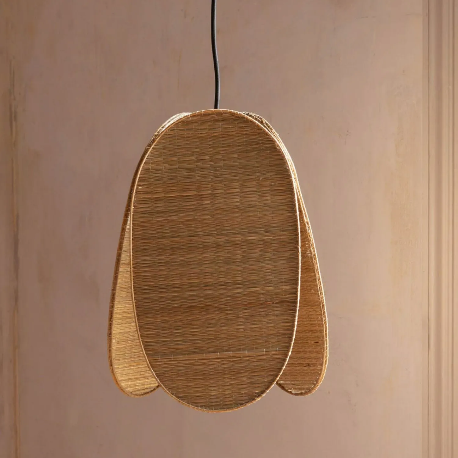 Graham & Green Snowdrop Wicker Pendant Light