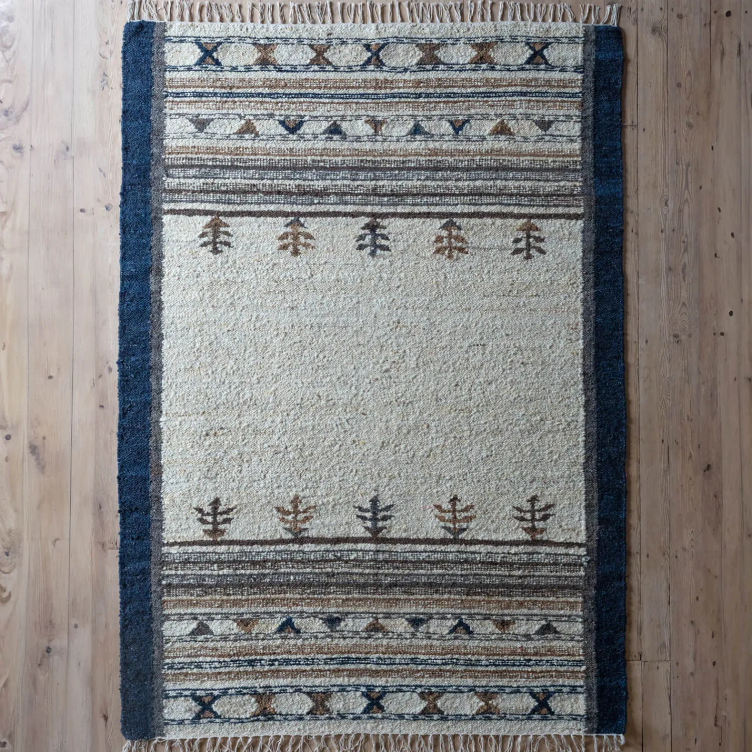 Graham & Green Soren Wool Rug 170 x 240cm