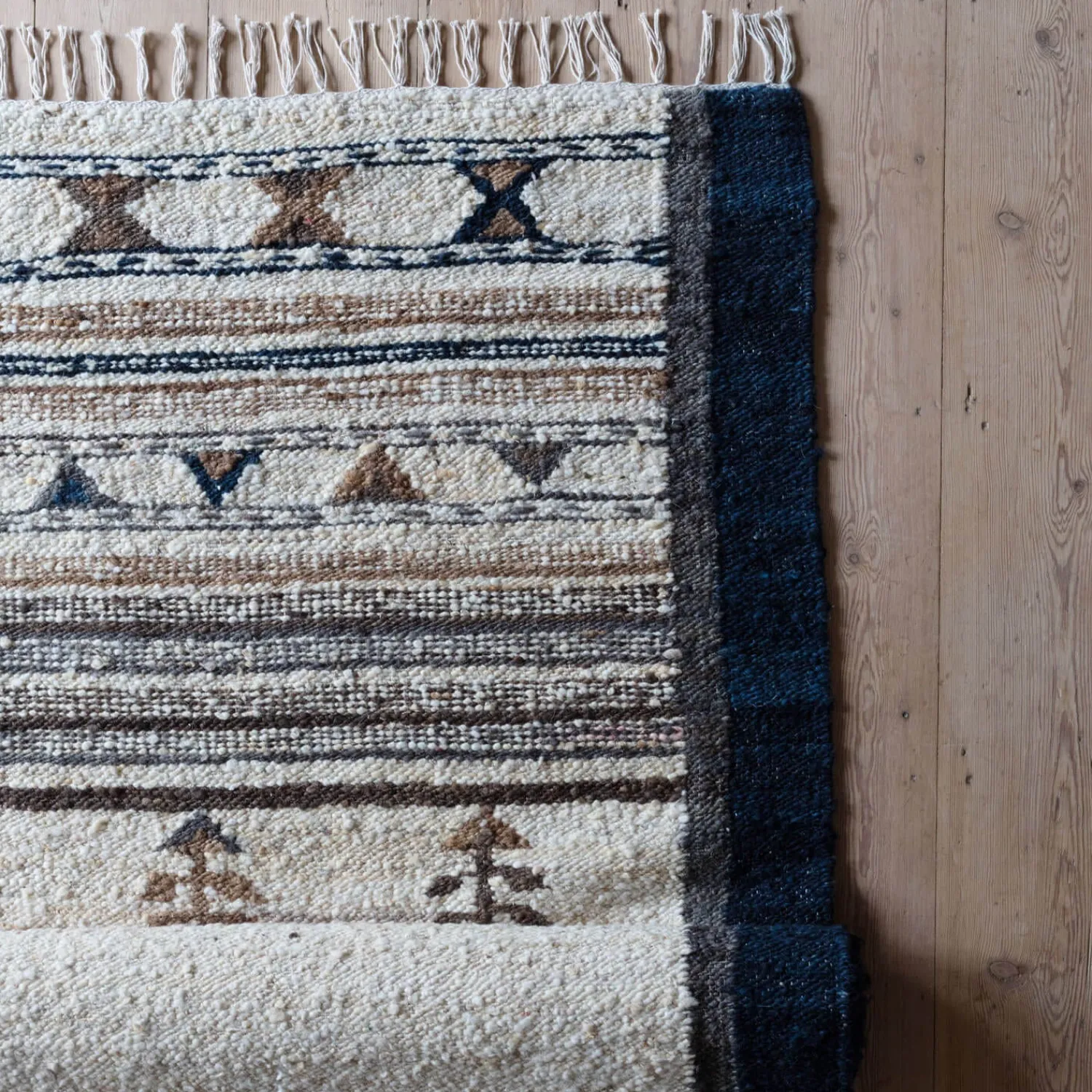 Graham & Green Soren Wool Rug 170 x 240cm