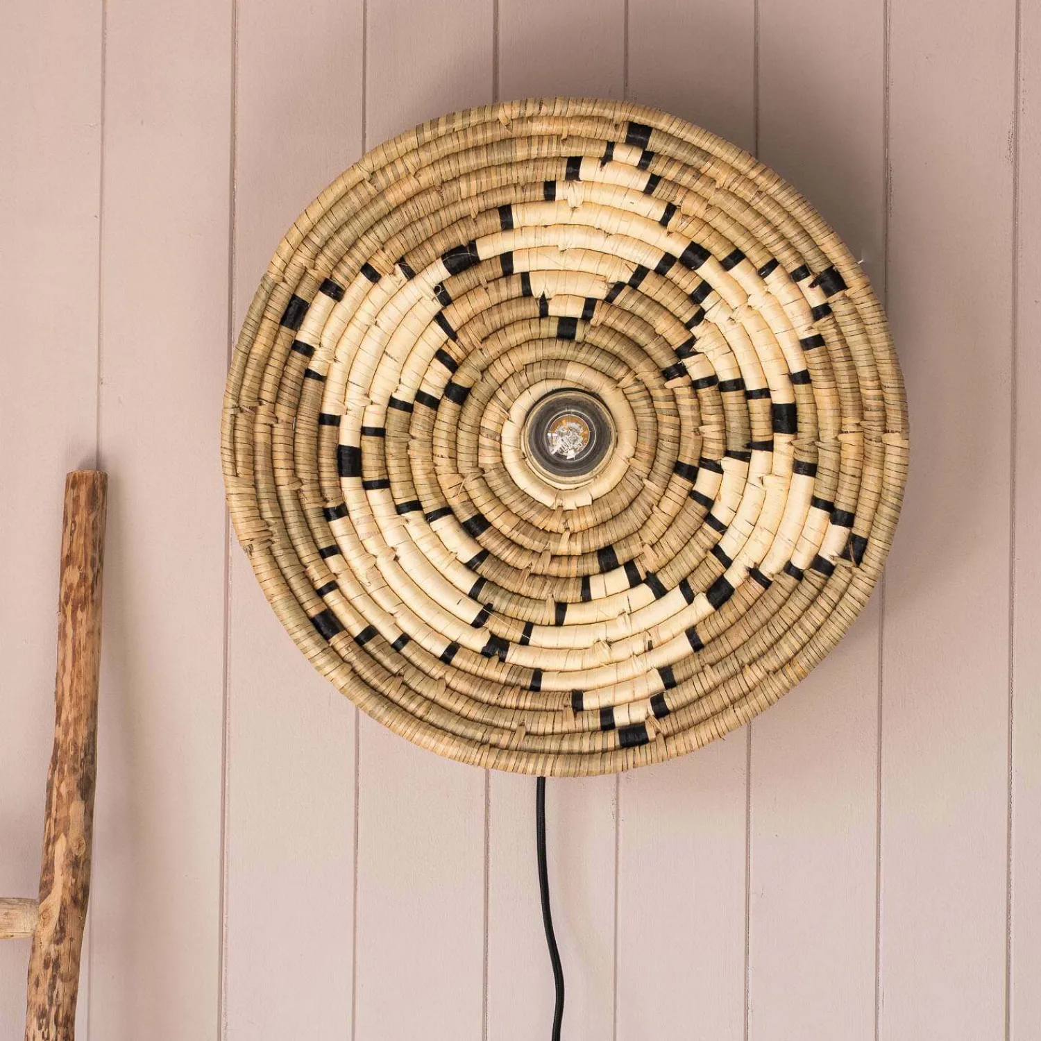 Graham & Green White Seagrass Plate Wall Light