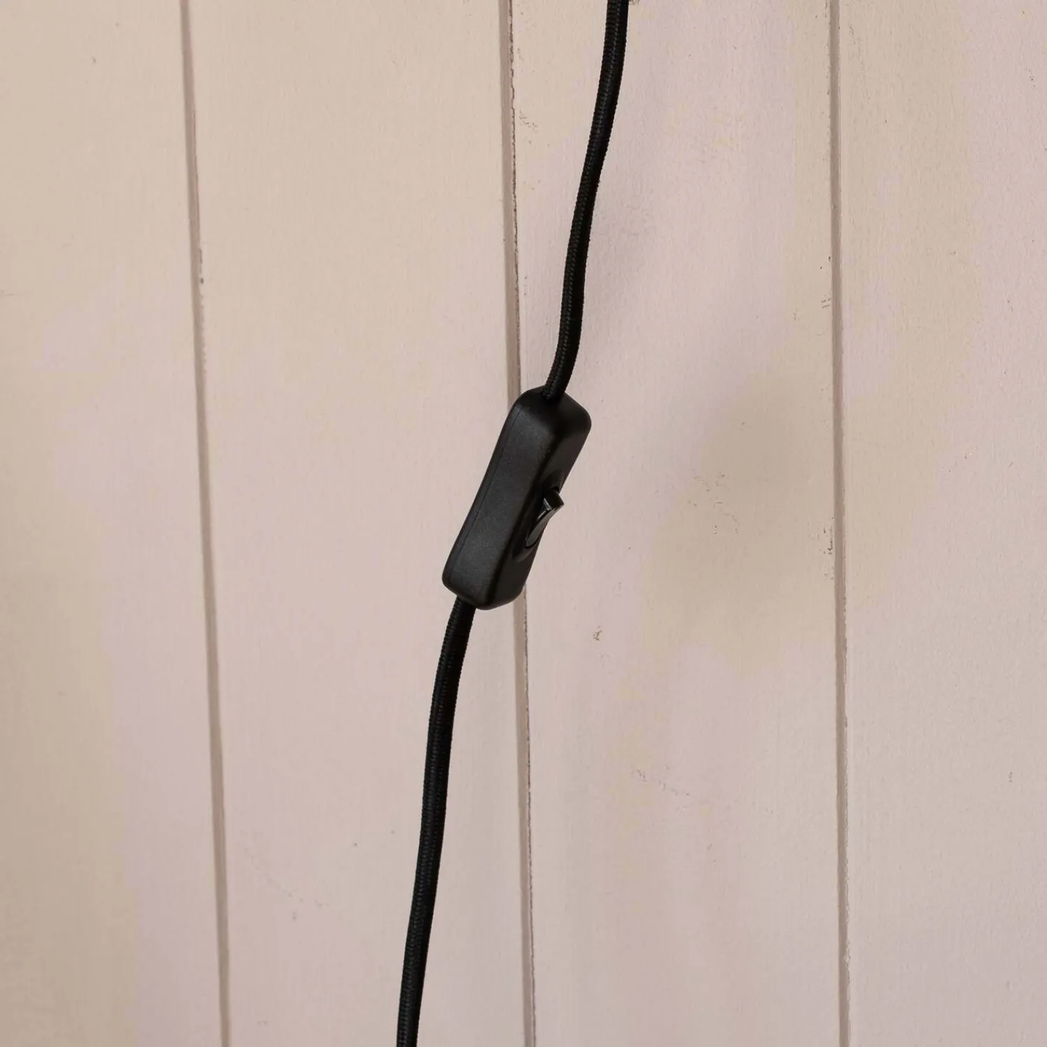 Graham & Green White Seagrass Plate Wall Light